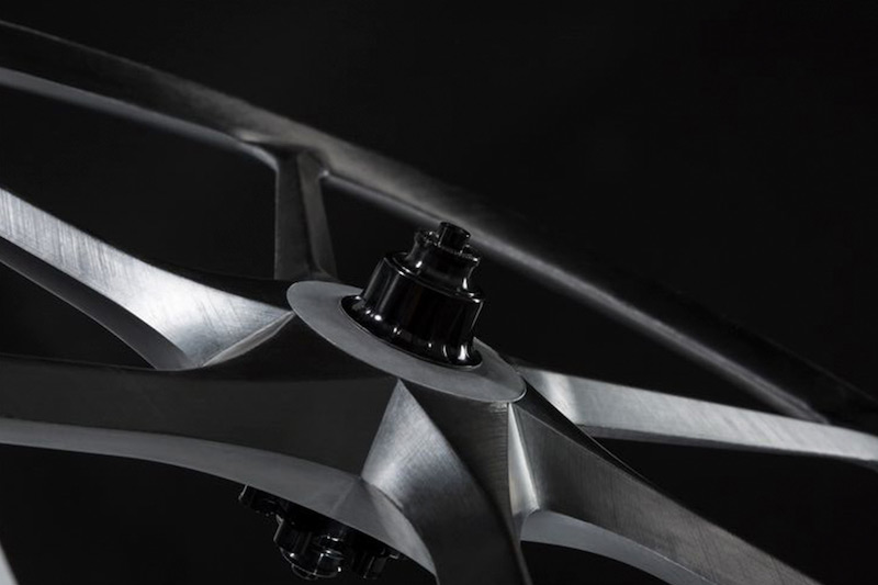 超希少! ○BIKEAHEAD バイクアヘッド biturbo ROAD DISC シマノ11s対応 チューブレス 5本スポーク カーボンバトンホイールセット バイクアヘッド BIKE AHEAD ビターボロード BITURBO ROAD